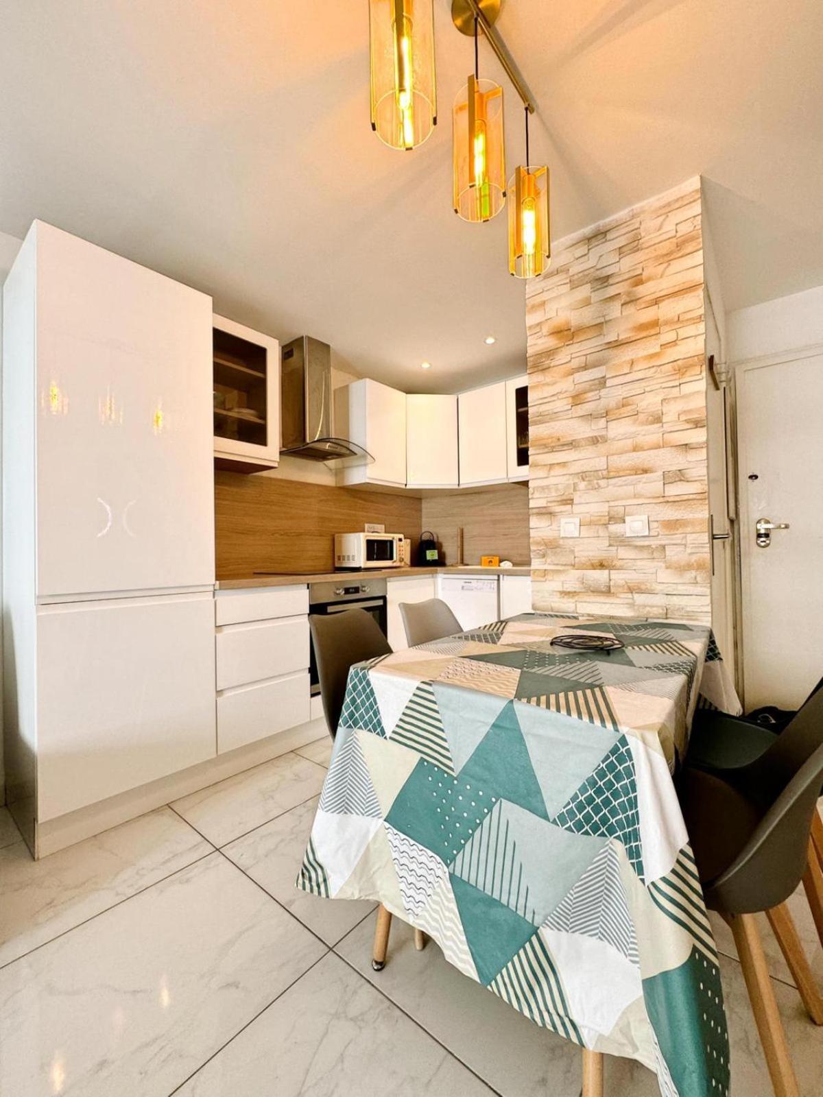 Villa D'Este - Apt 4 Prs - Clim - 300M Plage - Piscine-Parking En Option Жюан-ле-Пен Екстер'єр фото