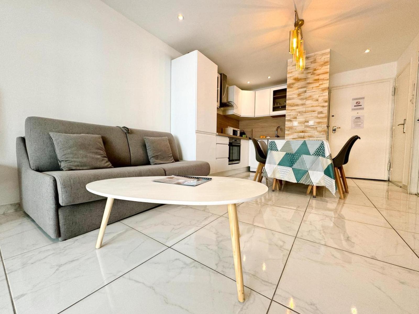 Villa D'Este - Apt 4 Prs - Clim - 300M Plage - Piscine-Parking En Option Жюан-ле-Пен Екстер'єр фото